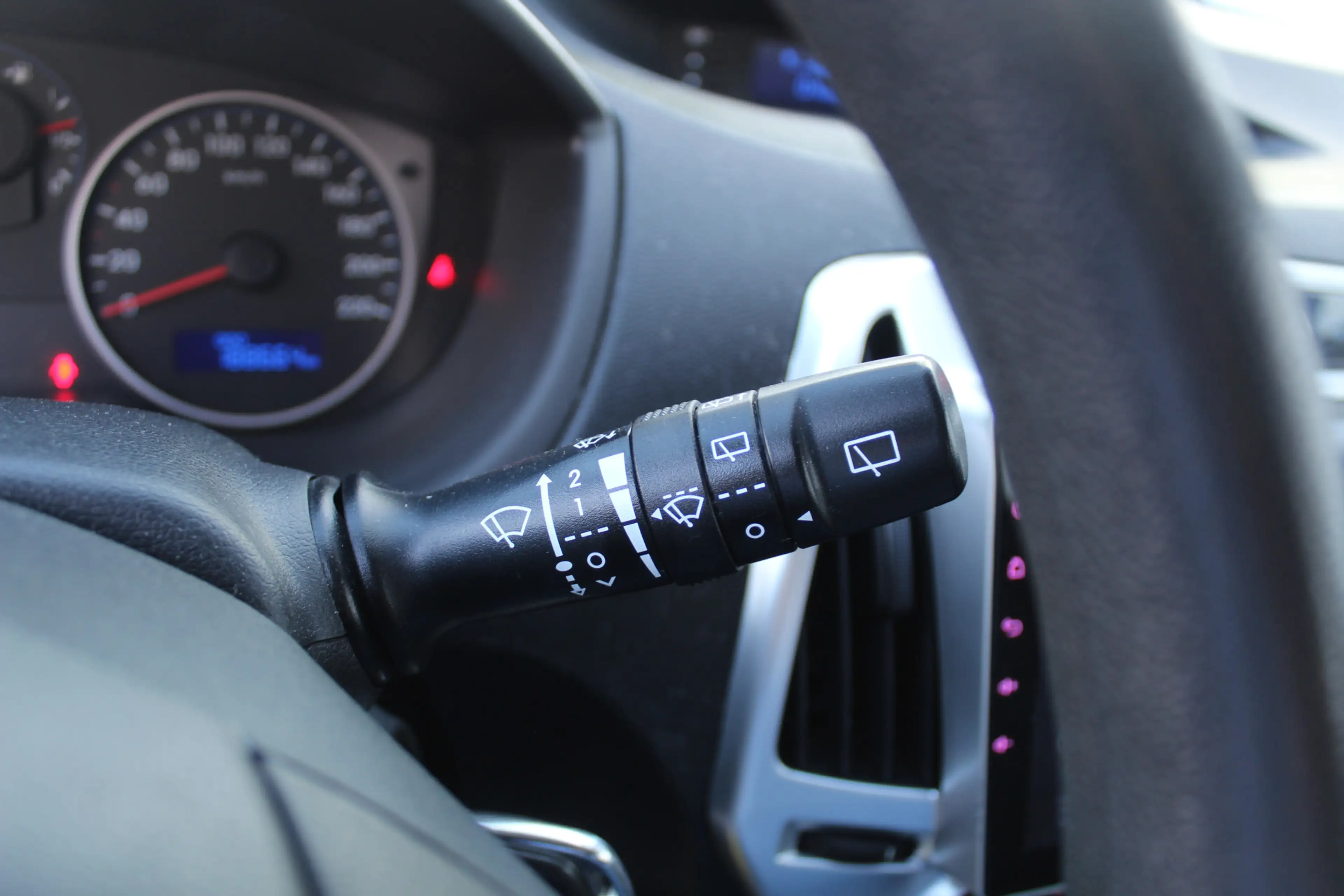 Hyundai i20 1.2i i-Drive Android auto l Apple carplay l Elekt — photo 9