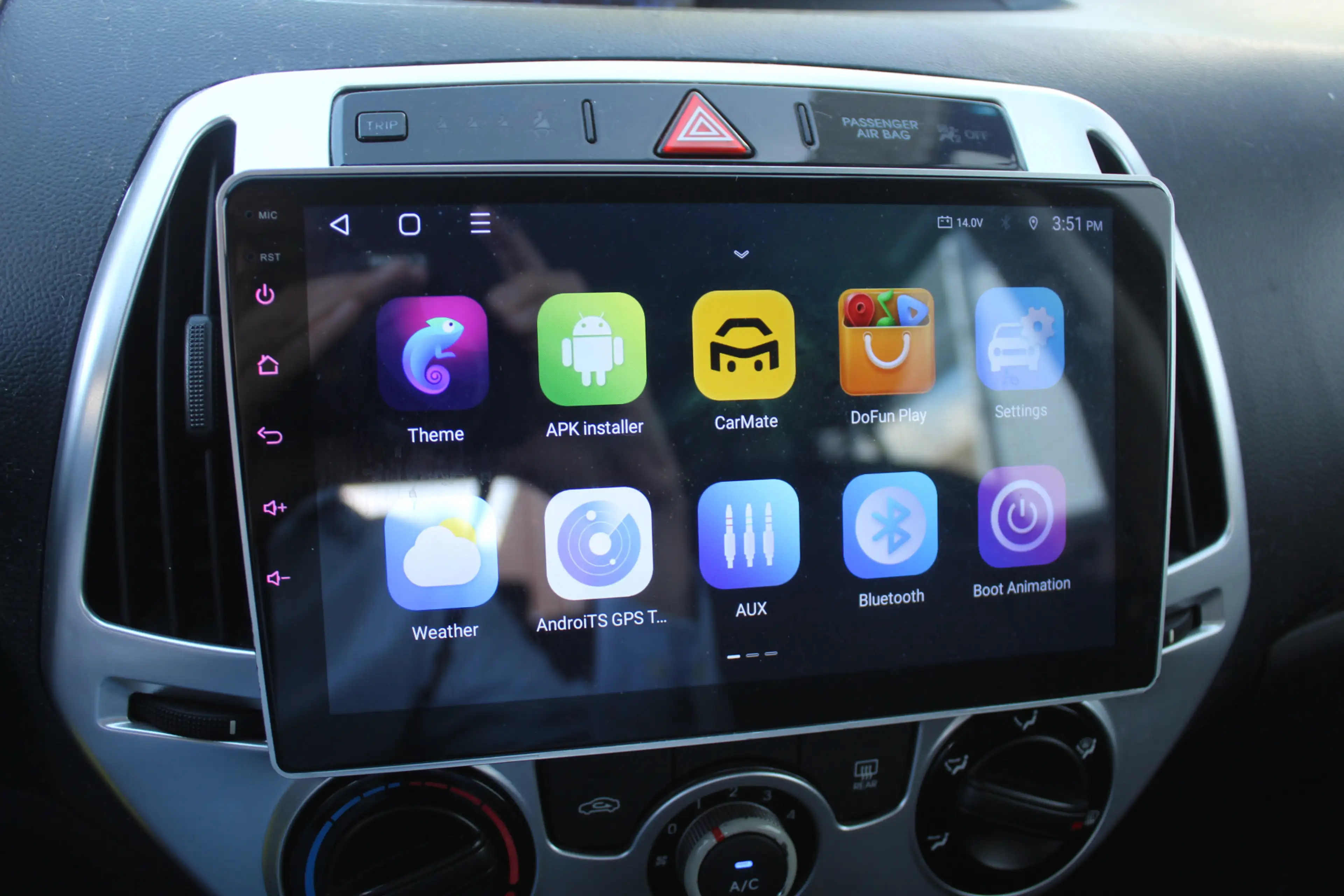 Hyundai i20 1.2i i-Drive Android auto l Apple carplay l Elekt — photo 12