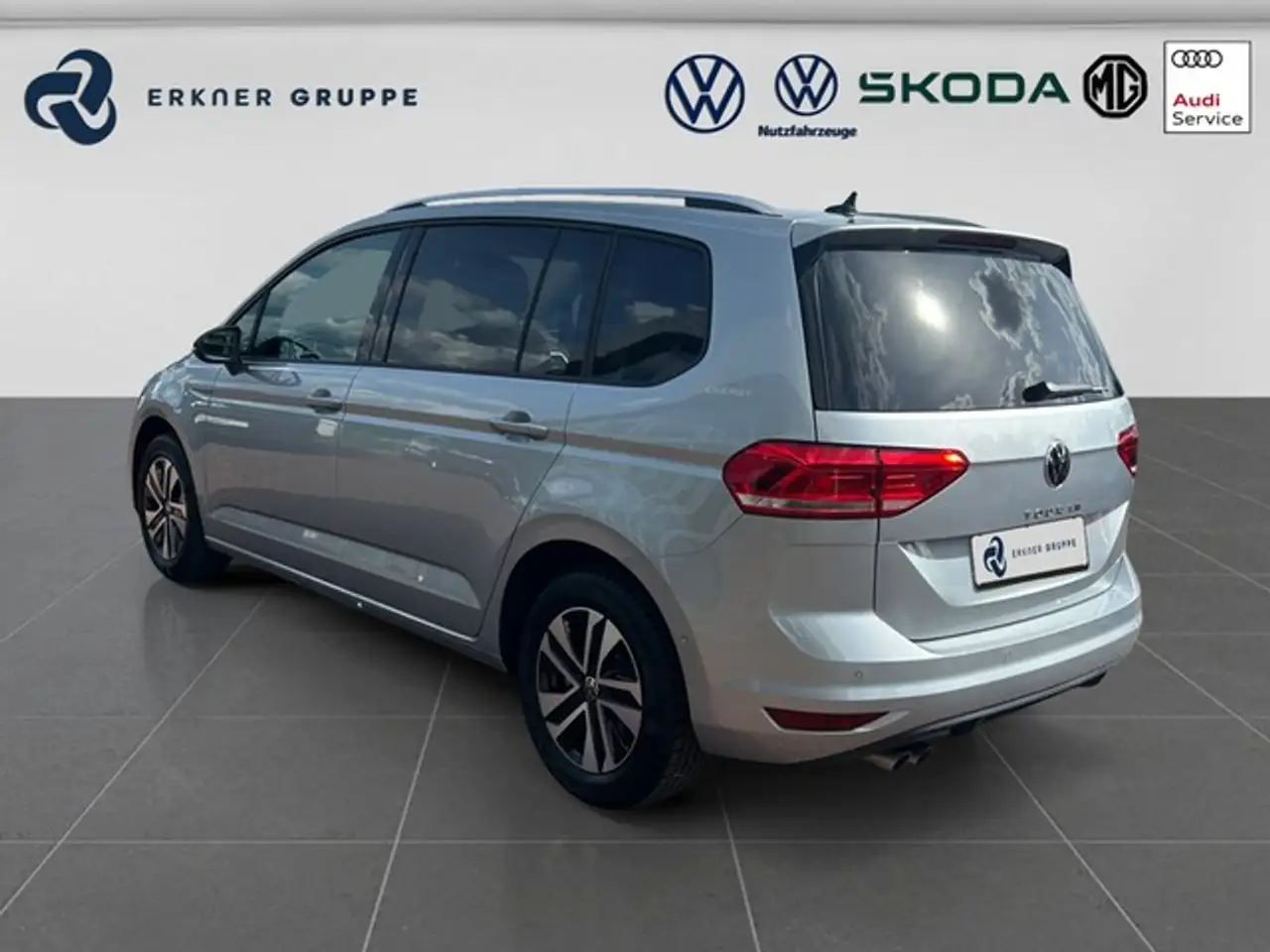 Volkswagen Touran 1.5TSI DSG Comfortline 3