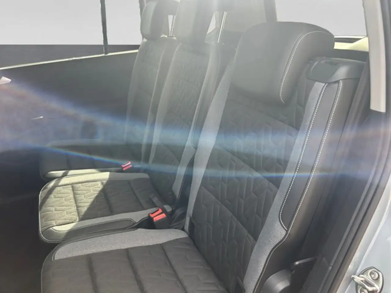 Volkswagen Touran 1.5TSI DSG Comfortline 16