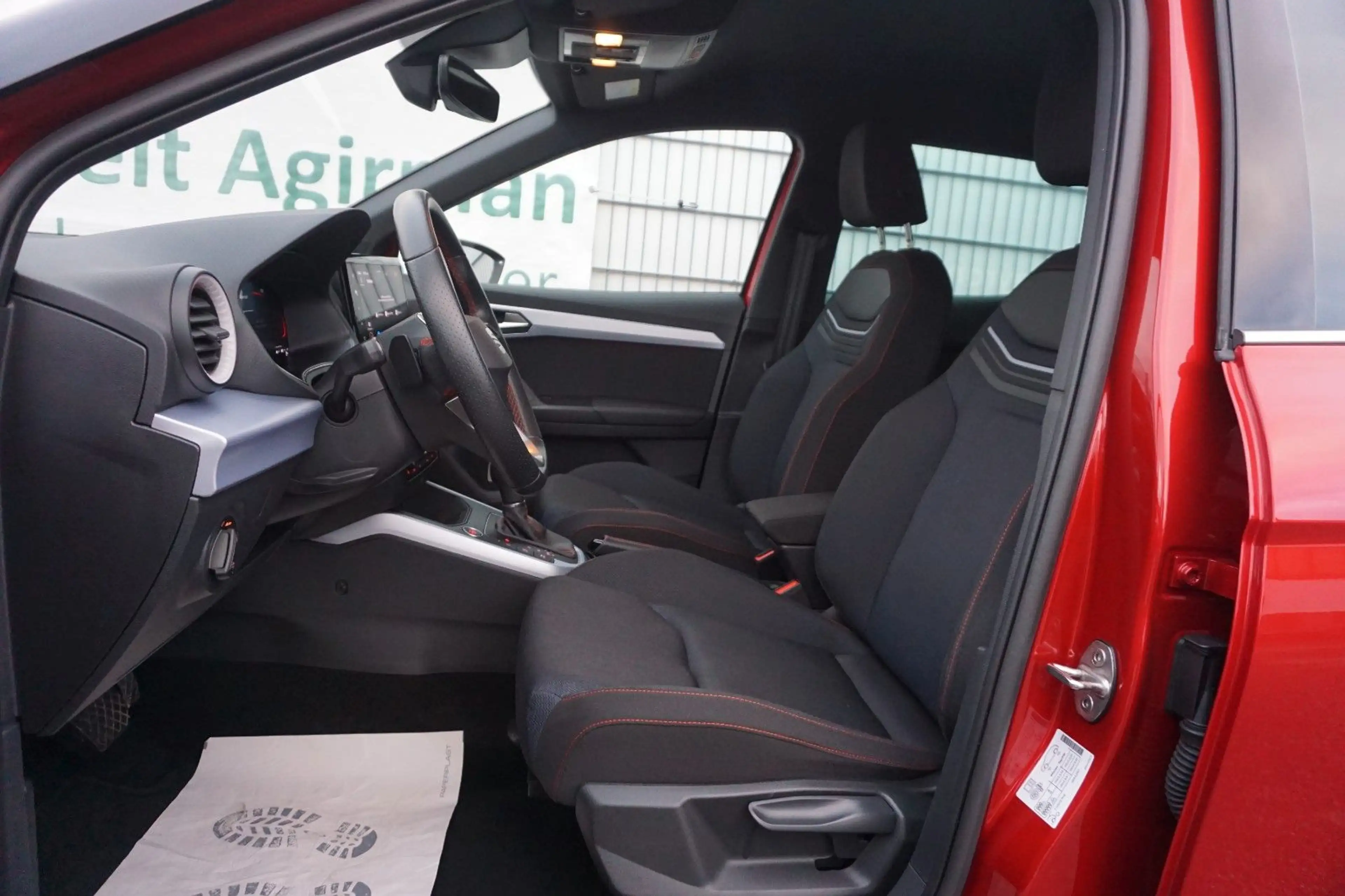 SEAT Arona FR 1.0 TSI DSG KESSY/ACC/RFK/PLA/NAVI — photo 11