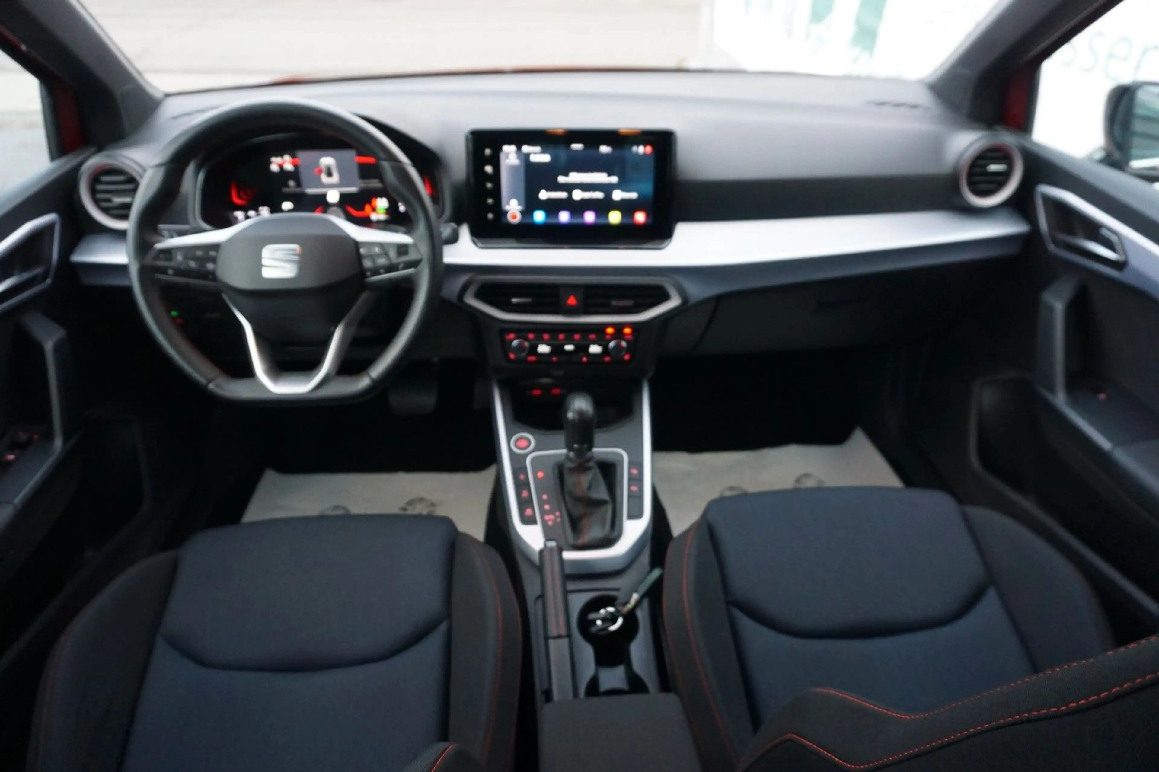 SEAT Arona FR 1.0 TSI DSG KESSY/ACC/RFK/PLA/NAVI — photo 15
