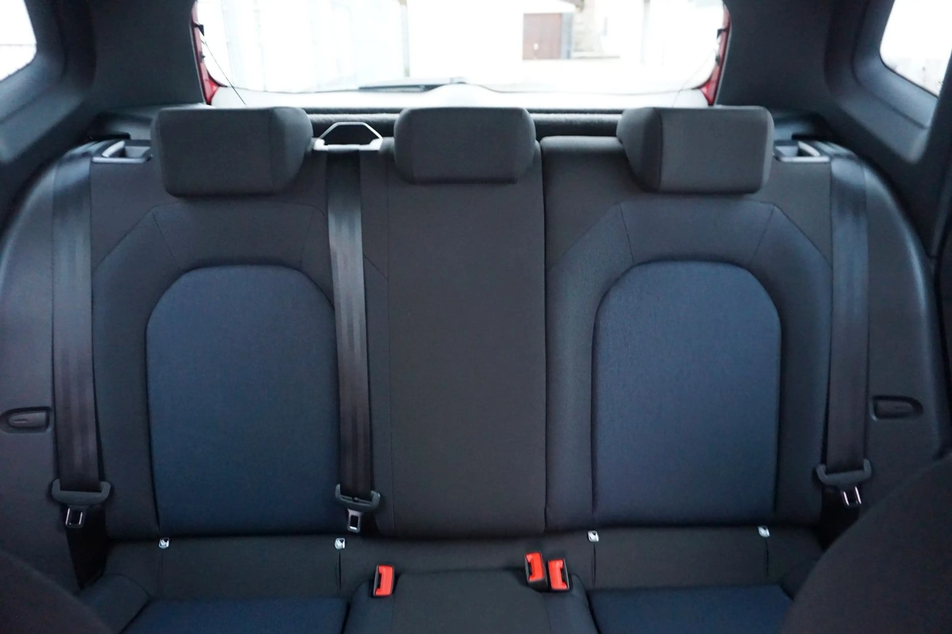 SEAT Arona FR 1.0 TSI DSG KESSY/ACC/RFK/PLA/NAVI — photo 14