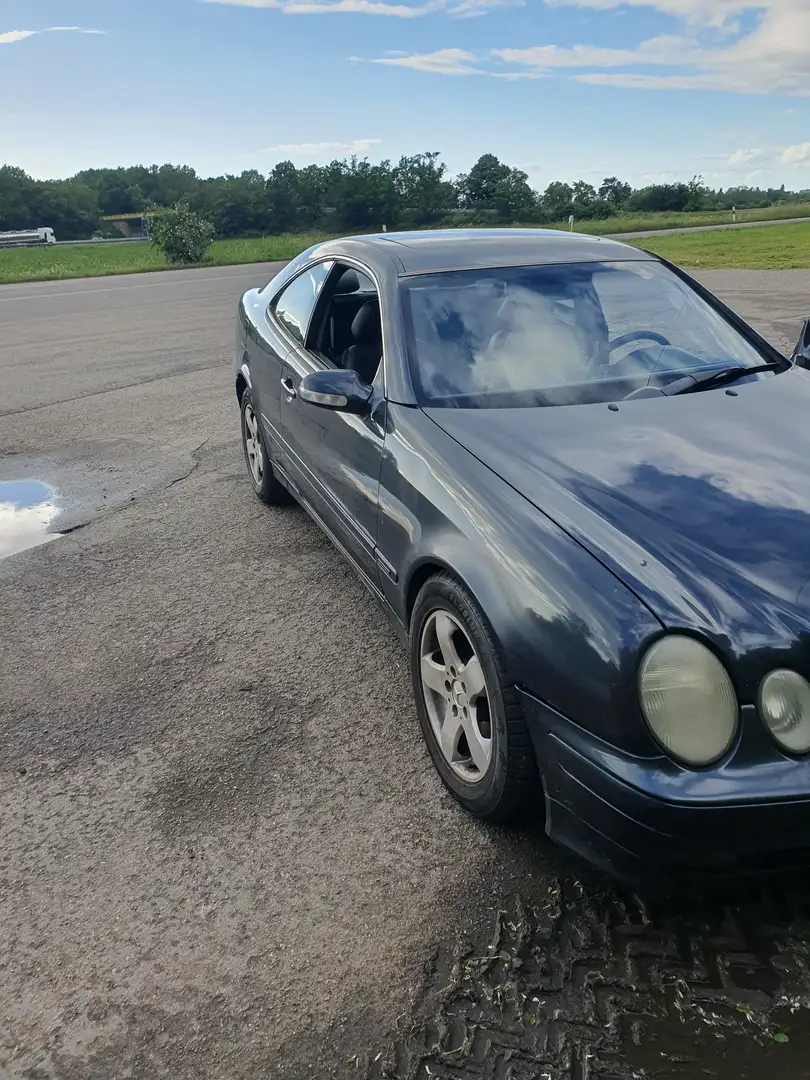 Mercedes-Benz CLK 230 Blau - 2
