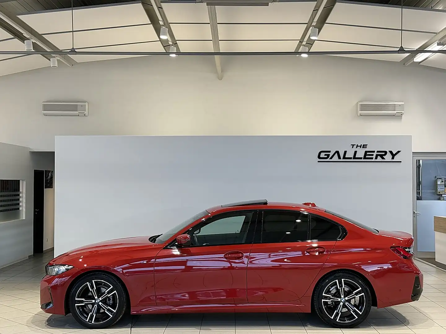 BMW 318 d M-Sport G20 Facelift*MwSt.*Schiebedach*Spur*K... Rouge - 1