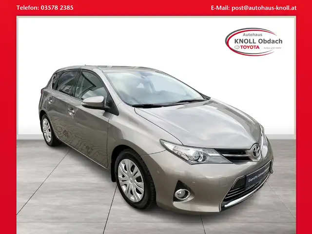 Toyota Auris 1,4 D-4D Lounge CVT