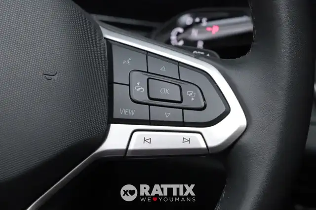 Volkswagen Tiguan view 11