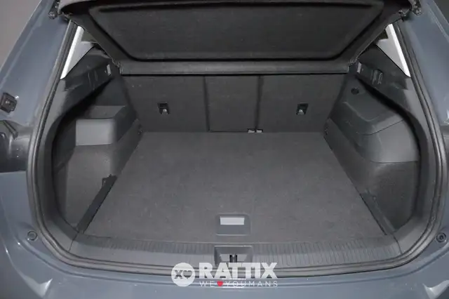 Volkswagen Tiguan view 6