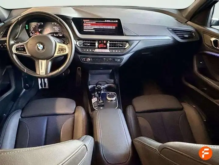 BMW Serie 1 2024, foto 10