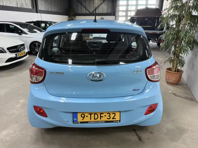 Hyundai I10 view 5