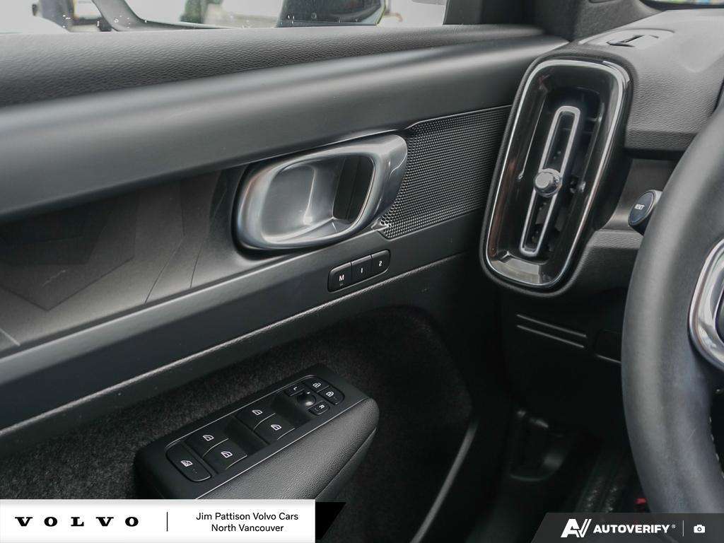 2024 Volvo XC40 Plus - HOV Access! thumb 21