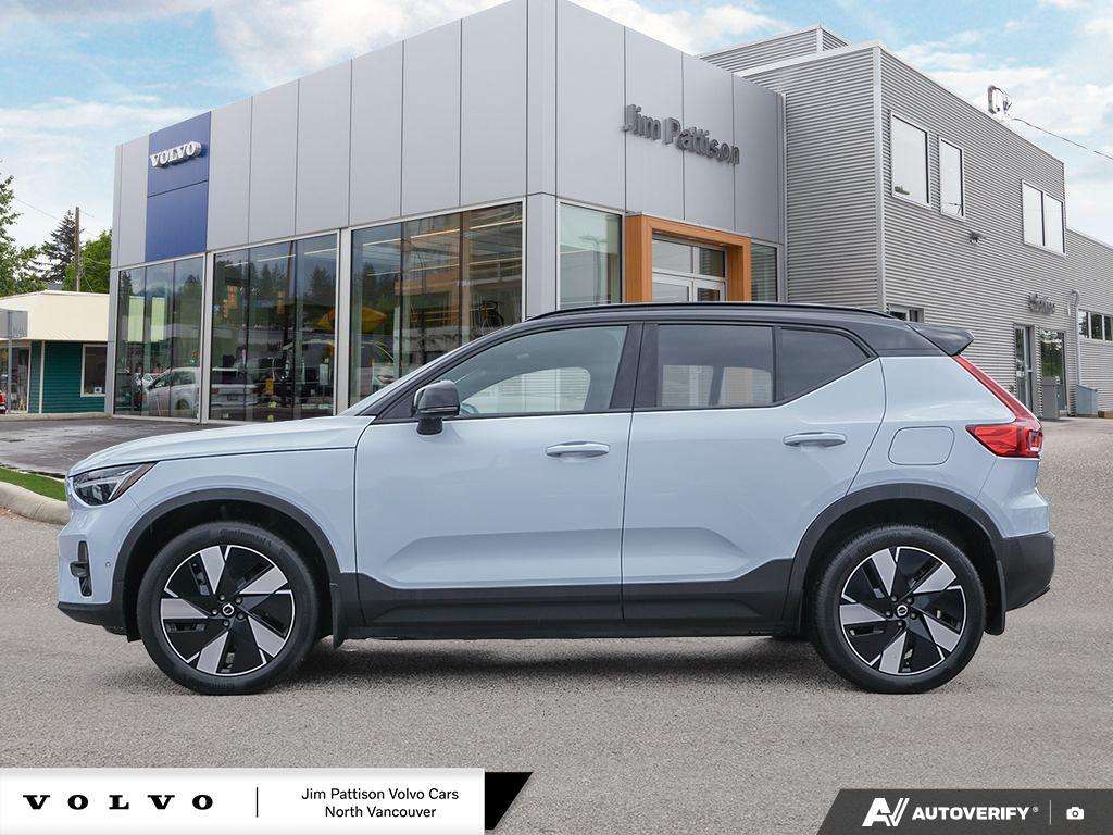 2024 Volvo XC40 Plus - HOV Access! alt 3