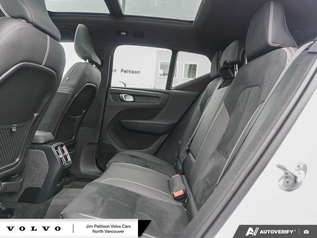2024 Volvo XC40 Plus - HOV Access! thumb 13