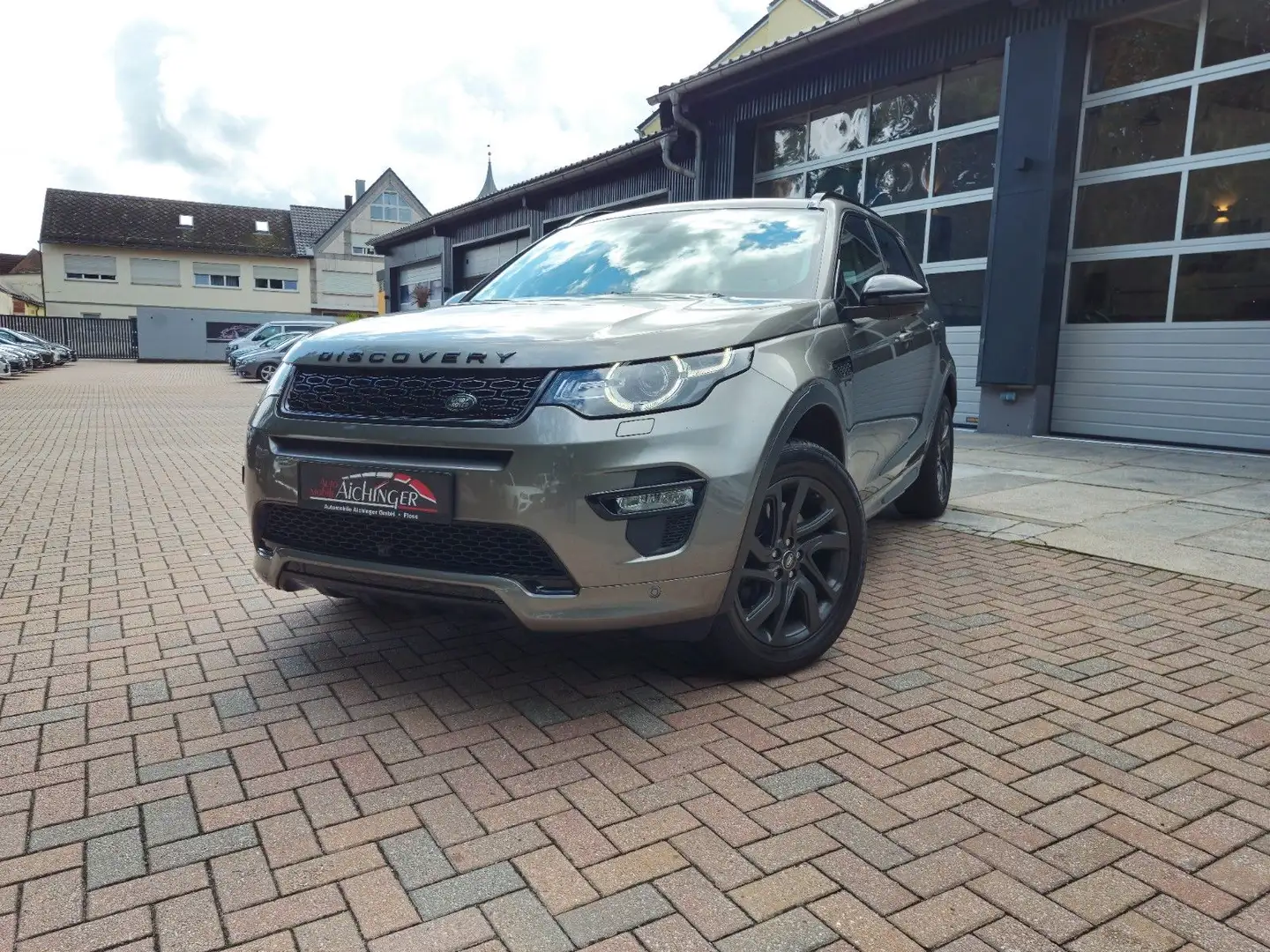 Land Rover Discovery Sport 7-Sitzer 2.Hand Leder Navigation Silber - 1