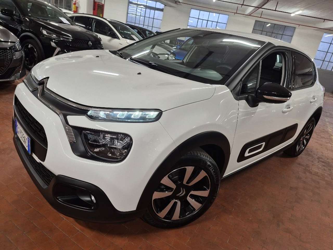 Citroen C3 C3 1.2 Bz 83CV "SHINE-PACK", SOLO 8.000KM! PROMO ESTATE!!