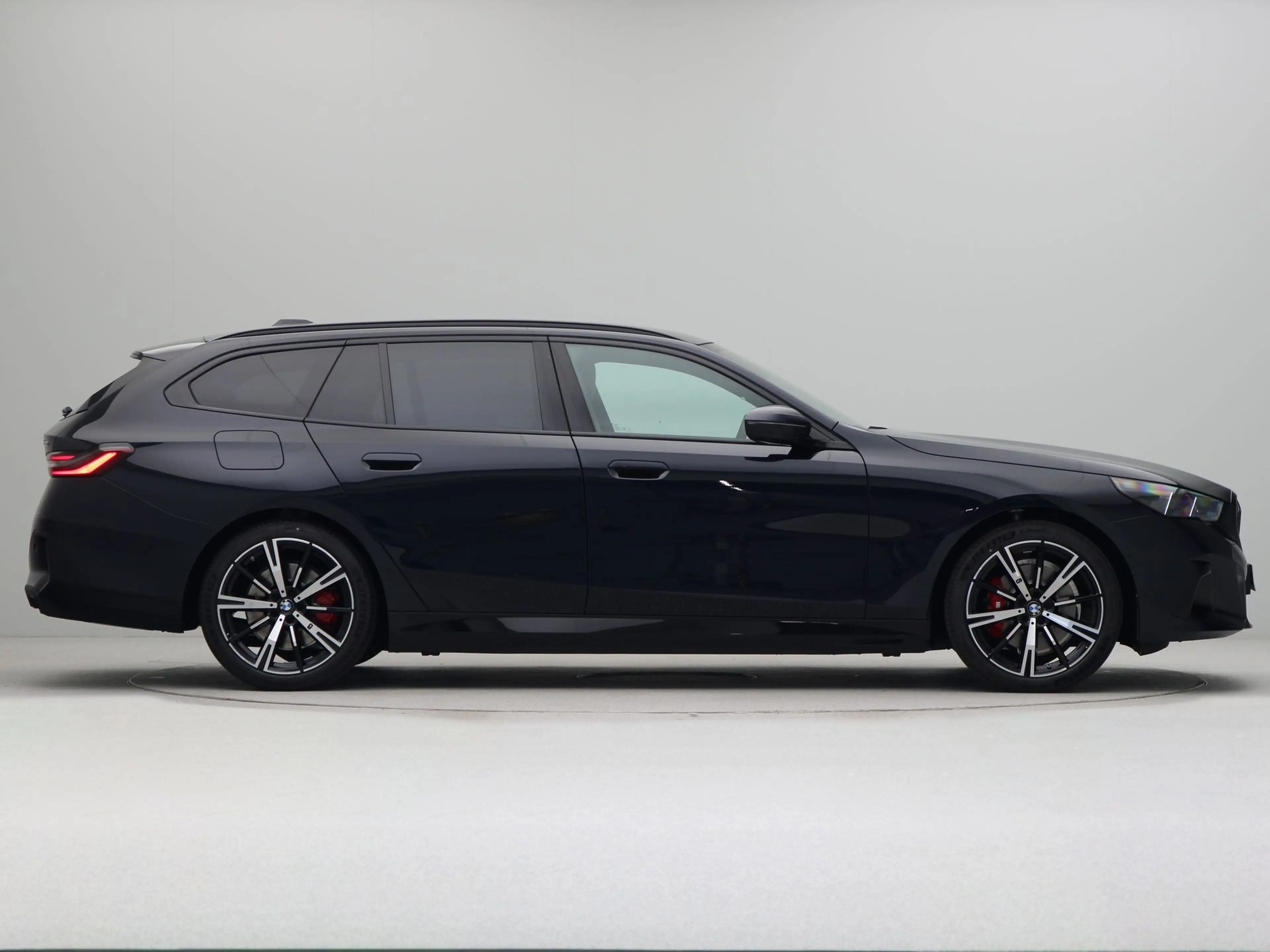 BMW 530 5 serie Touring 530e M Sport Pro — photo 8