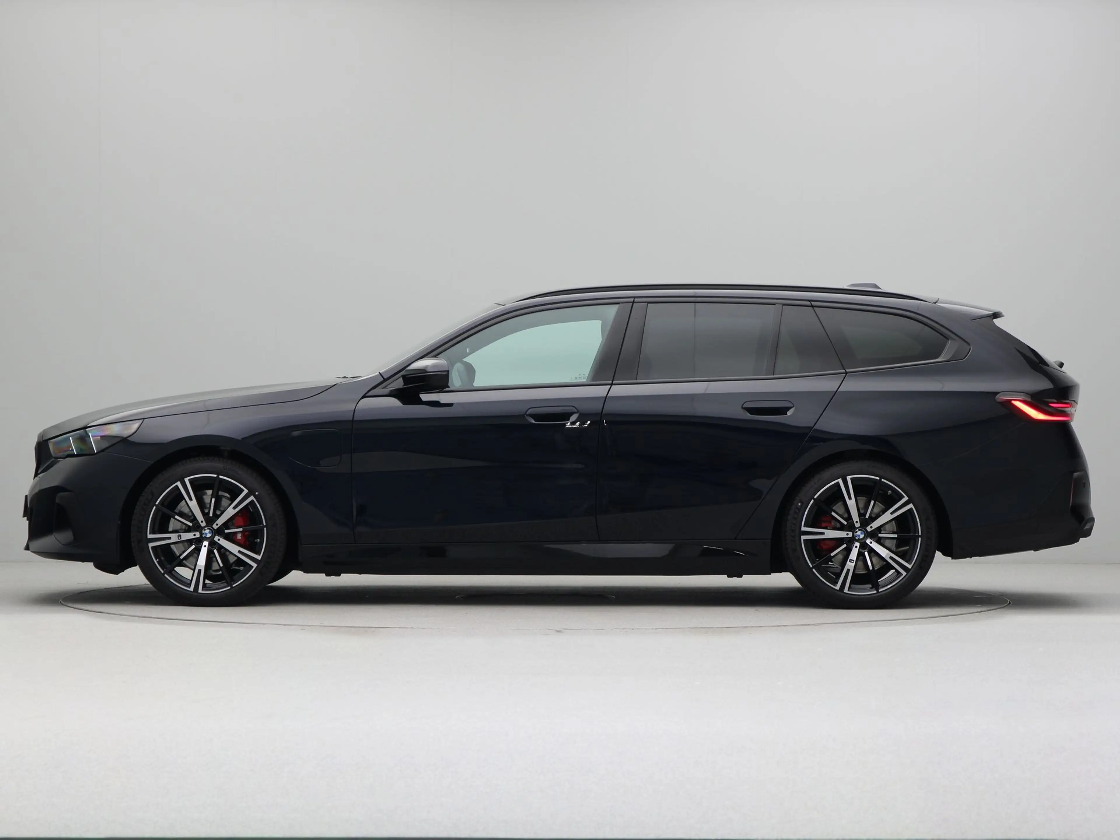 BMW 530 5 serie Touring 530e M Sport Pro — photo 12