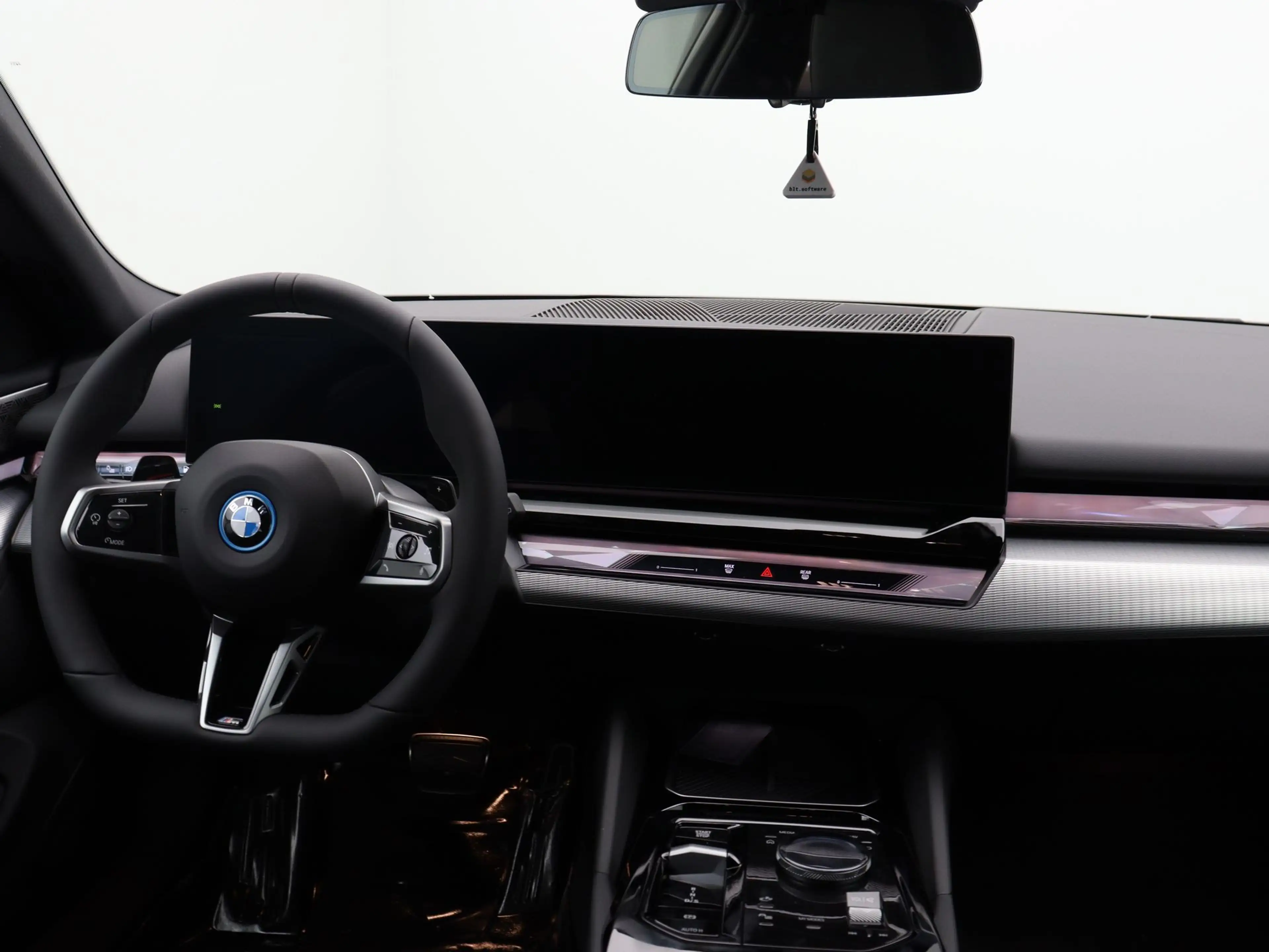 BMW 530 5 serie Touring 530e M Sport Pro — photo 13