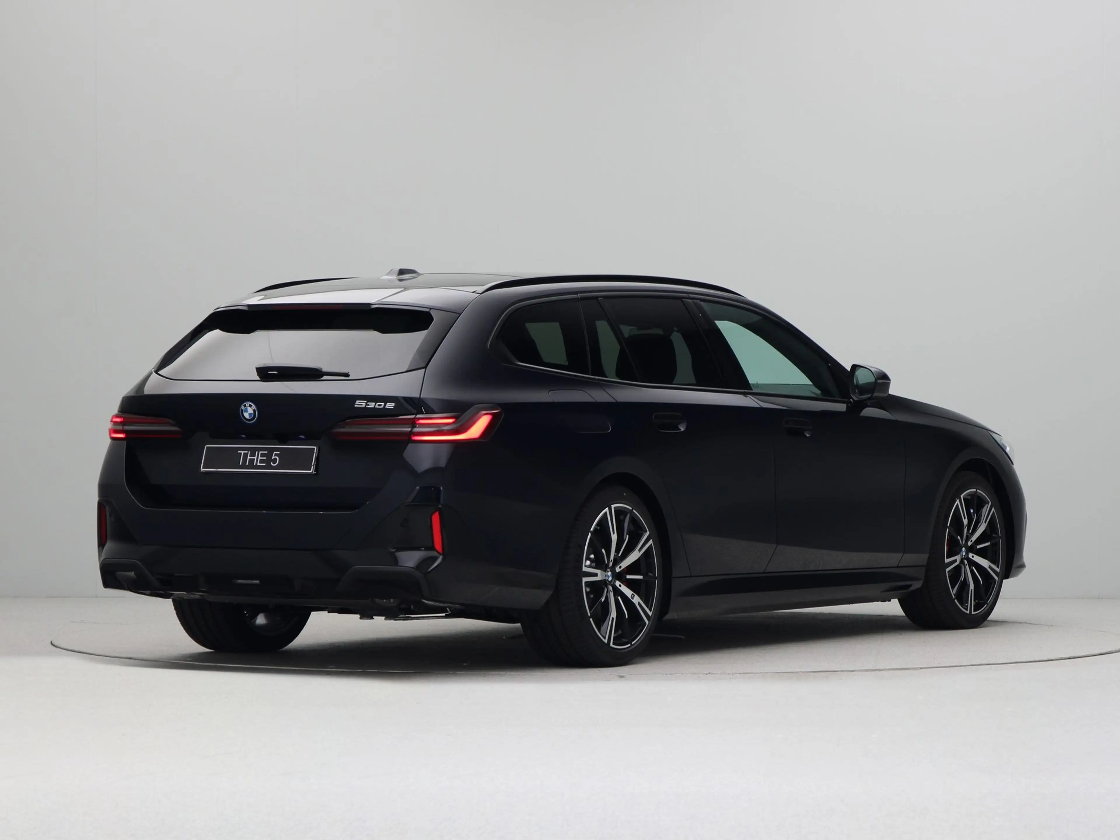 BMW 530 5 serie Touring 530e M Sport Pro — photo 9