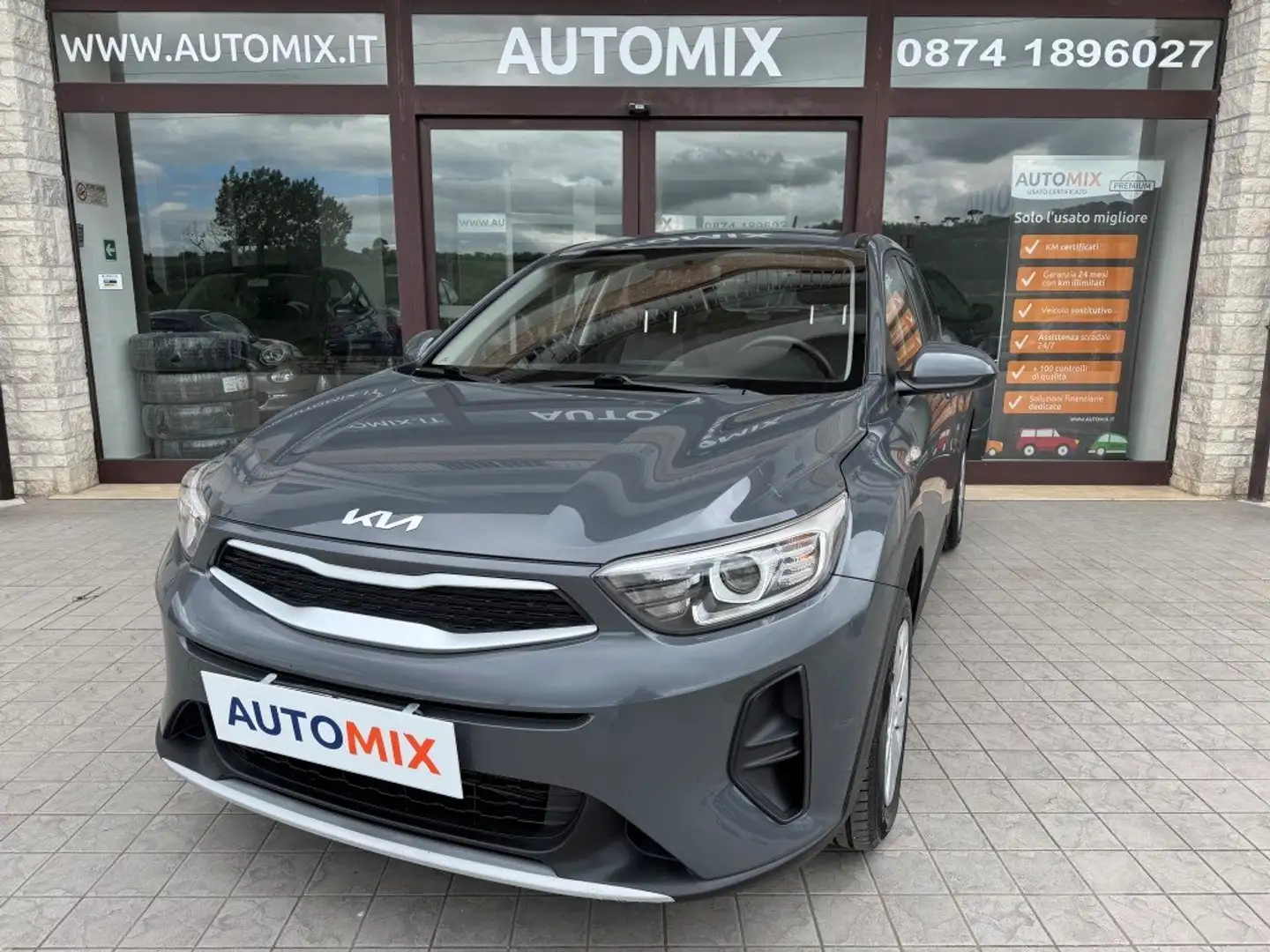 Kia Stonic 1.2 Dpi Urban 84cv Gris - 1