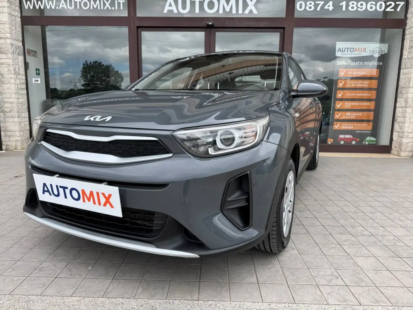 Kia Stonic 1.2 Dpi Urban 84cv Gris - 2