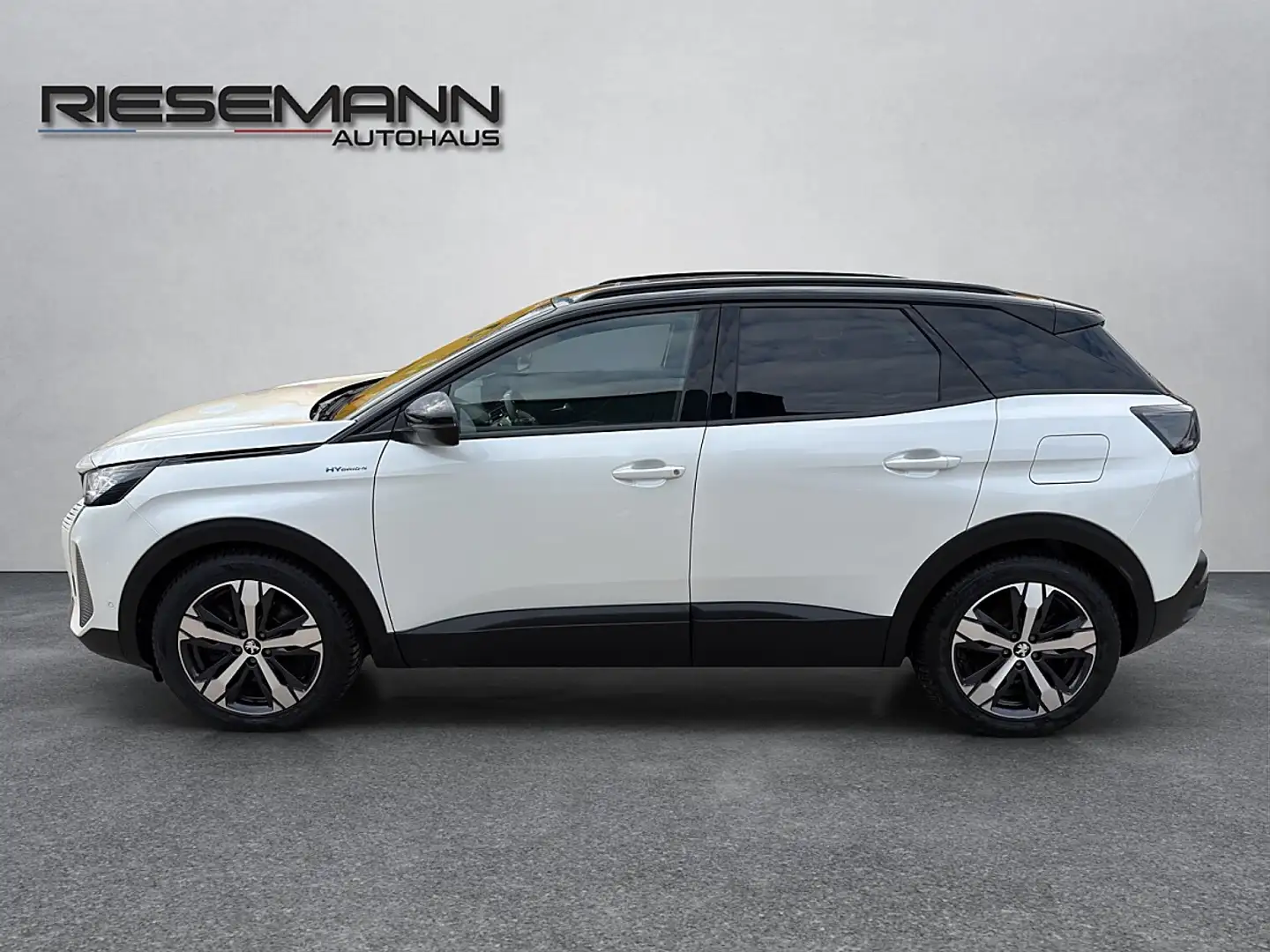 Peugeot 3008 Hybrid 300 e-EAT8 GT Pack Aut. Weiß - 2