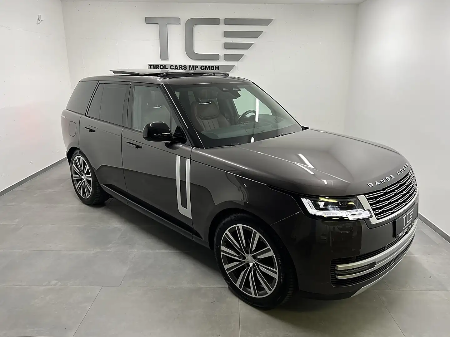 Land Rover Range Rover , P550e Autobiography, 2500W Meridian, ... Grau - 1