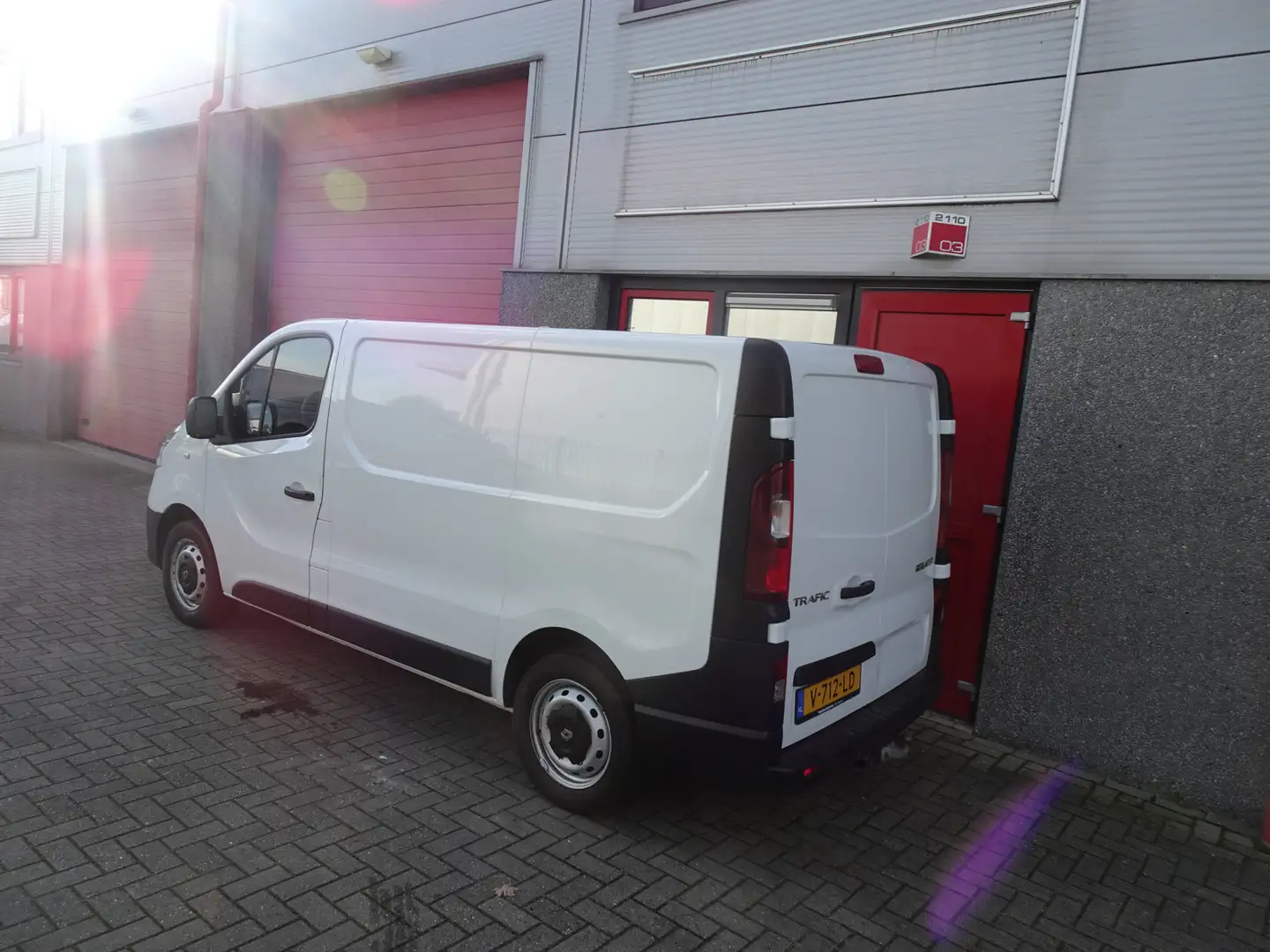 Renault Trafic 1.6 dCi T27 L1H1 Comfort 3 zits airco Blanc - 2