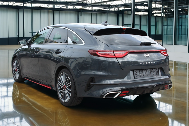 Kia ProCeed / pro_cee'd 1.6 T-Gdi GT Aut. Navi/Cam/ACCTemp/Pdc — photo 8