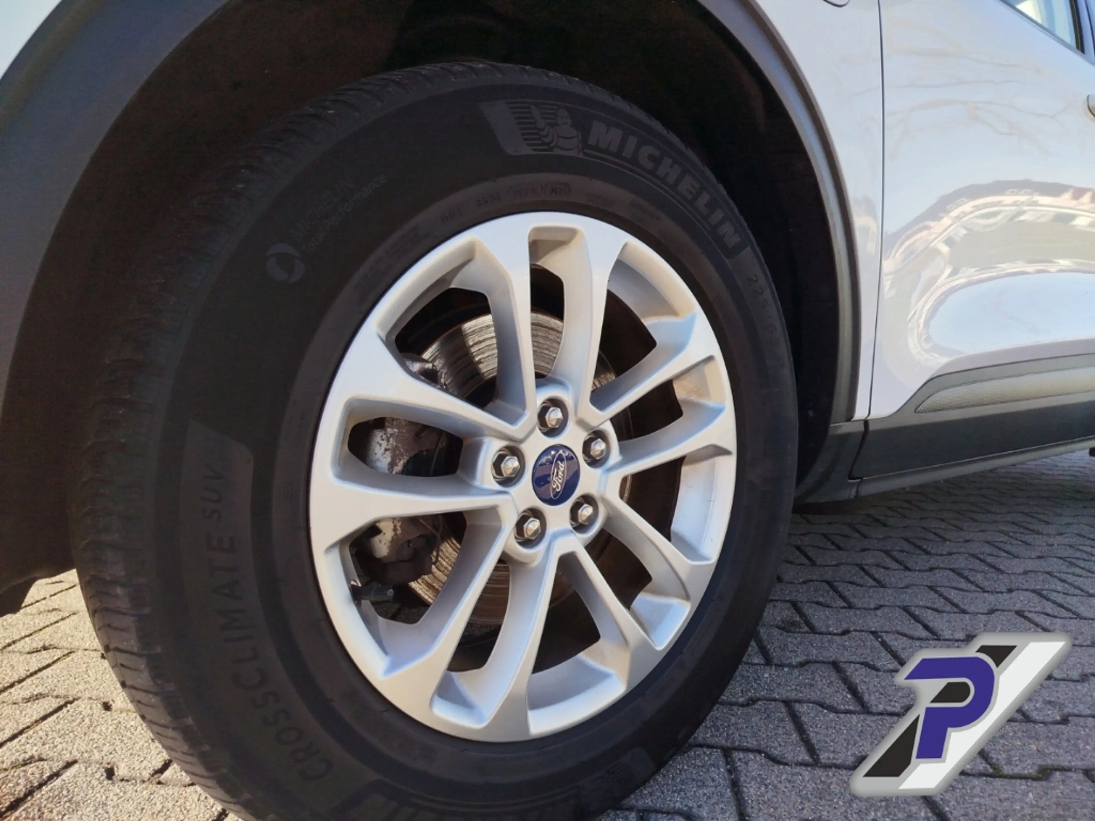 Ford Kuga PHEV Titanium WINTER TECHNOLOGIE NAVI RÜCKFAHRKAME — photo 10