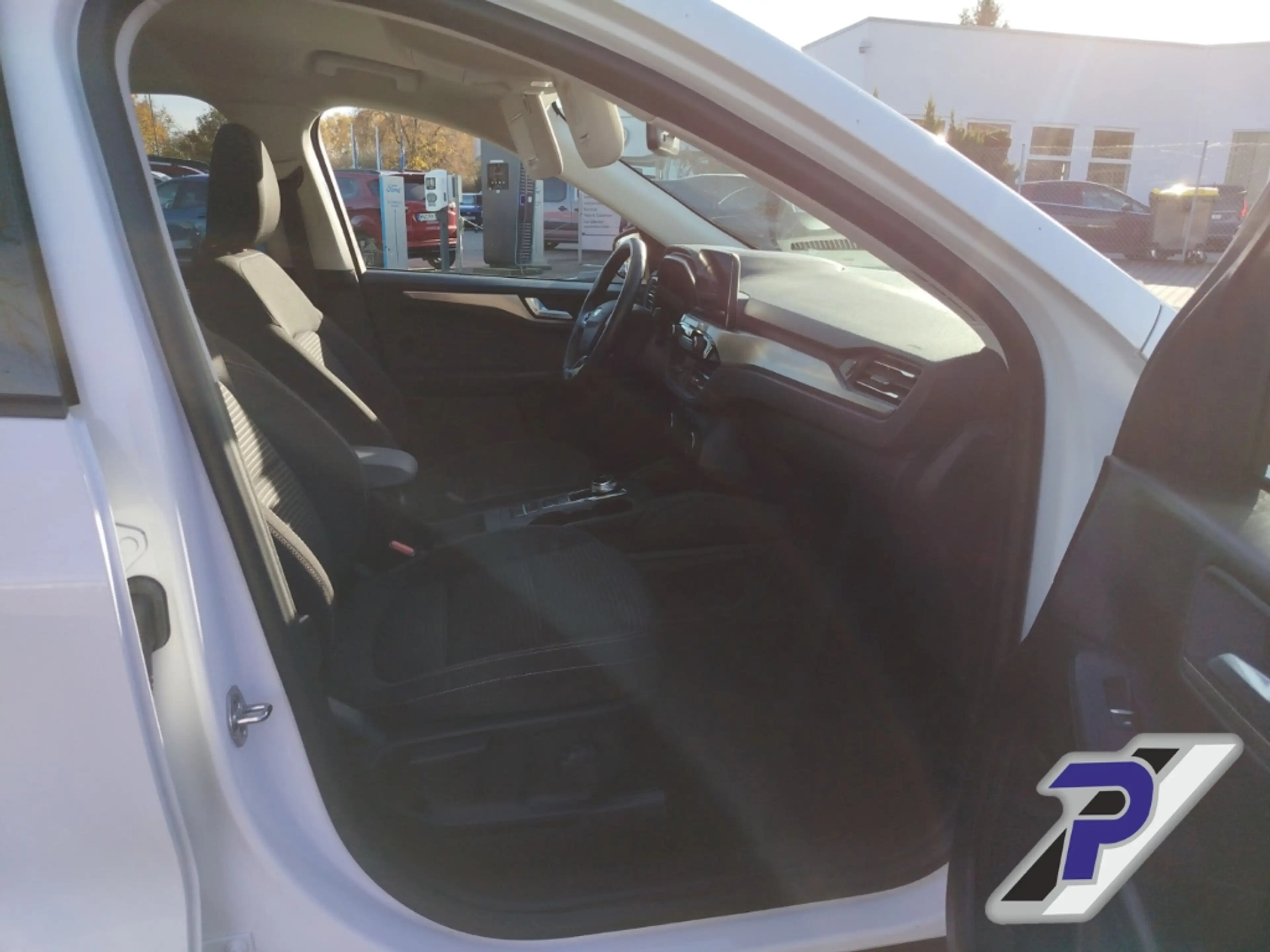 Ford Kuga PHEV Titanium WINTER TECHNOLOGIE NAVI RÜCKFAHRKAME — photo 15