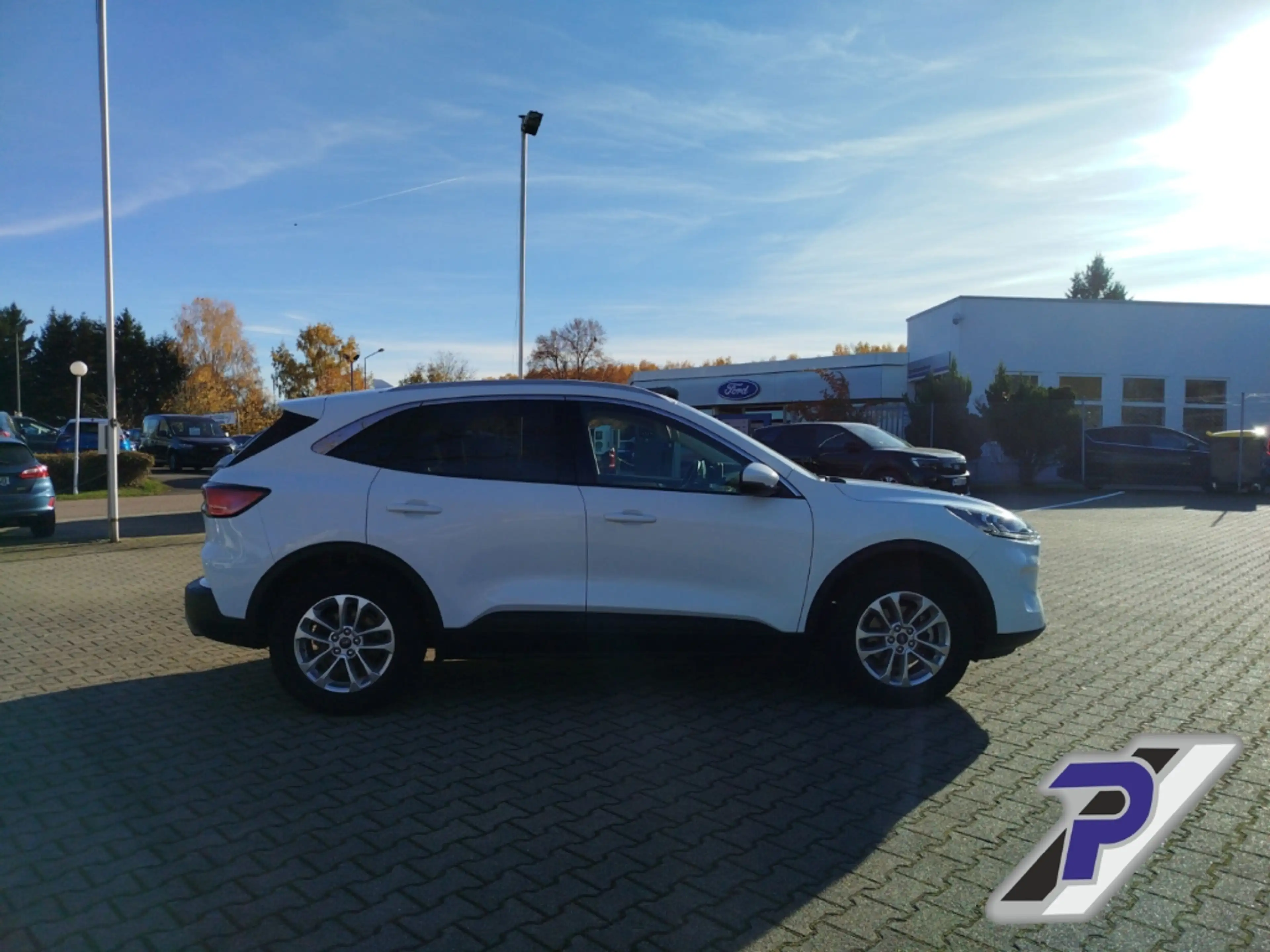 Ford Kuga PHEV Titanium WINTER TECHNOLOGIE NAVI RÜCKFAHRKAME — photo 7