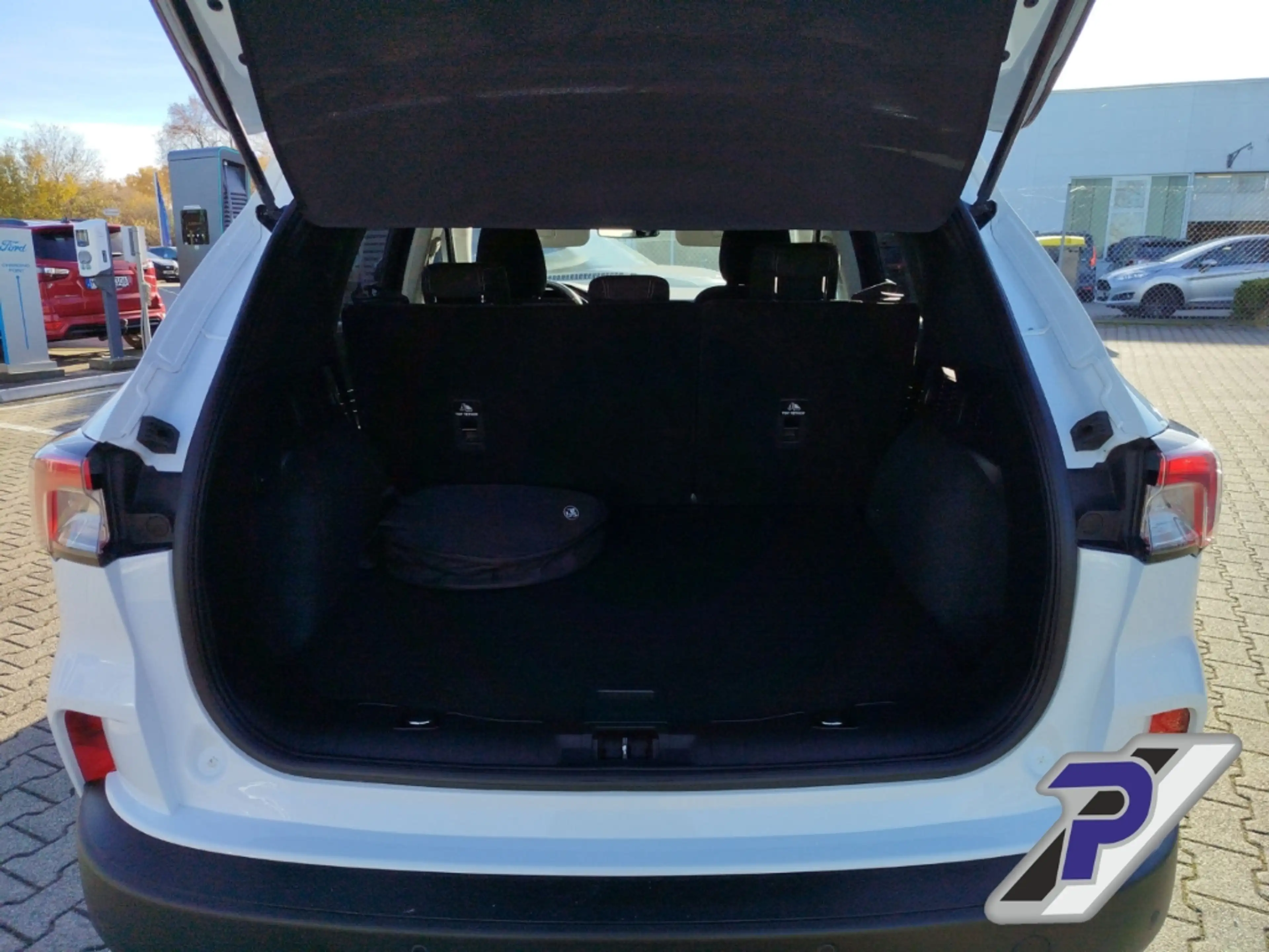 Ford Kuga PHEV Titanium WINTER TECHNOLOGIE NAVI RÜCKFAHRKAME — photo 11