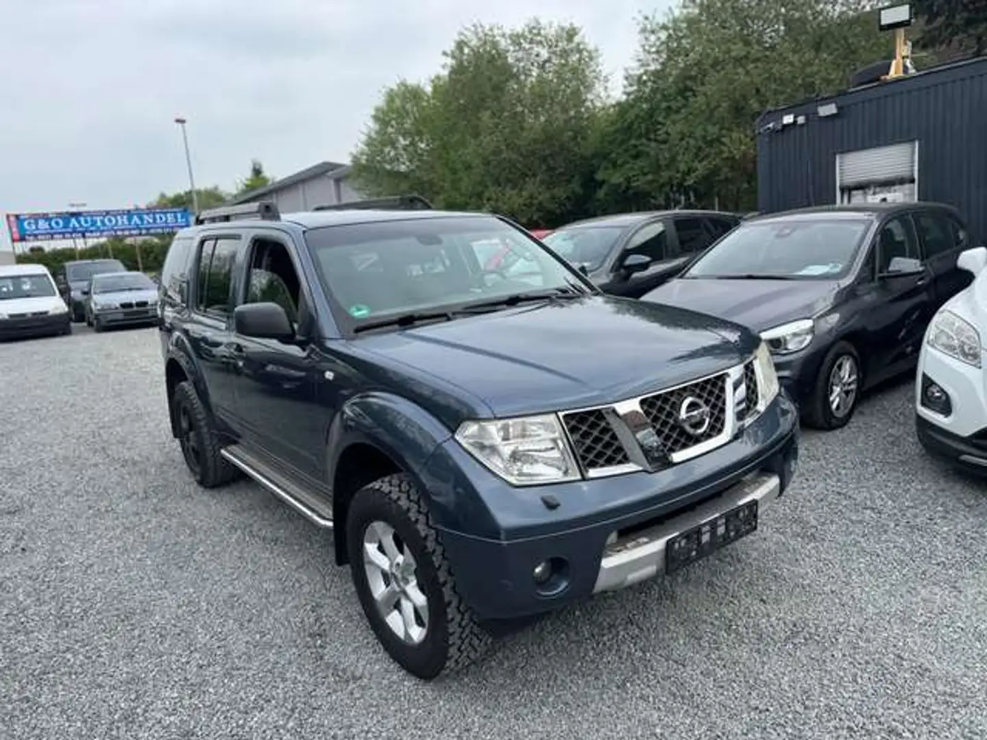 Nissan Pathfinder 2.5 dCi Elegance*4x4*Guten Zustand Argintiu - 1