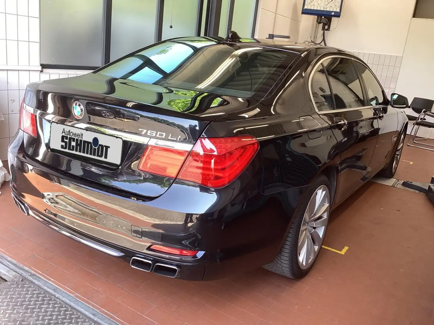 BMW 760 Li Innovationsp. + TÜV-bis-05.2026 Schwarz - 2