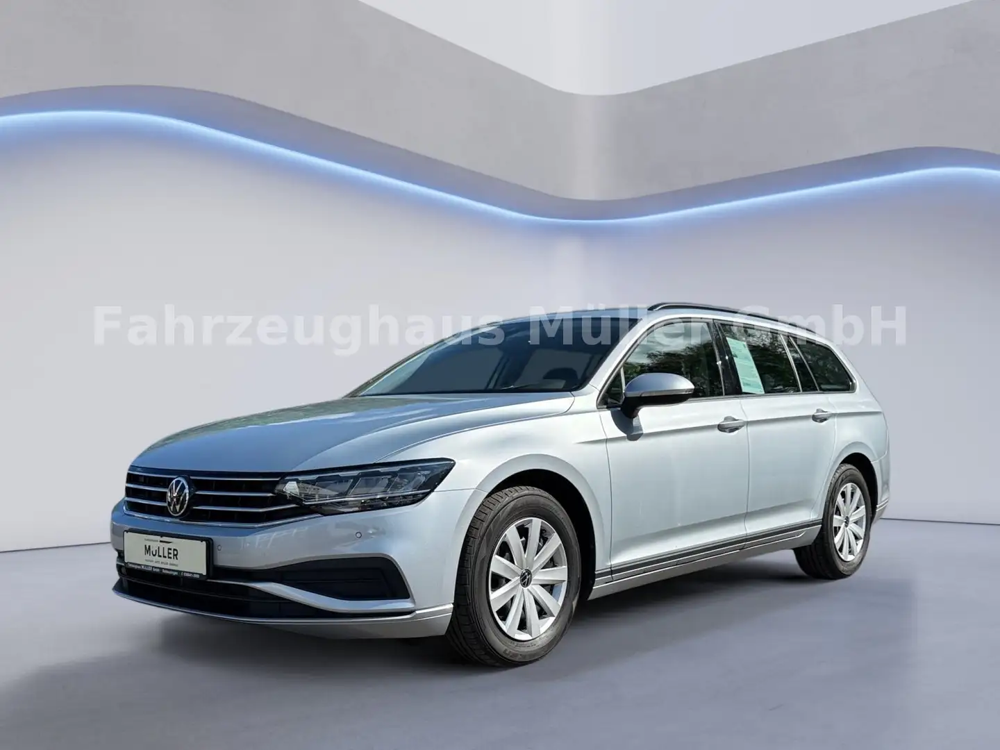 Volkswagen Passat Variant 2.0TDI+110kW+DSG+SHZ+RFK Silber - 1