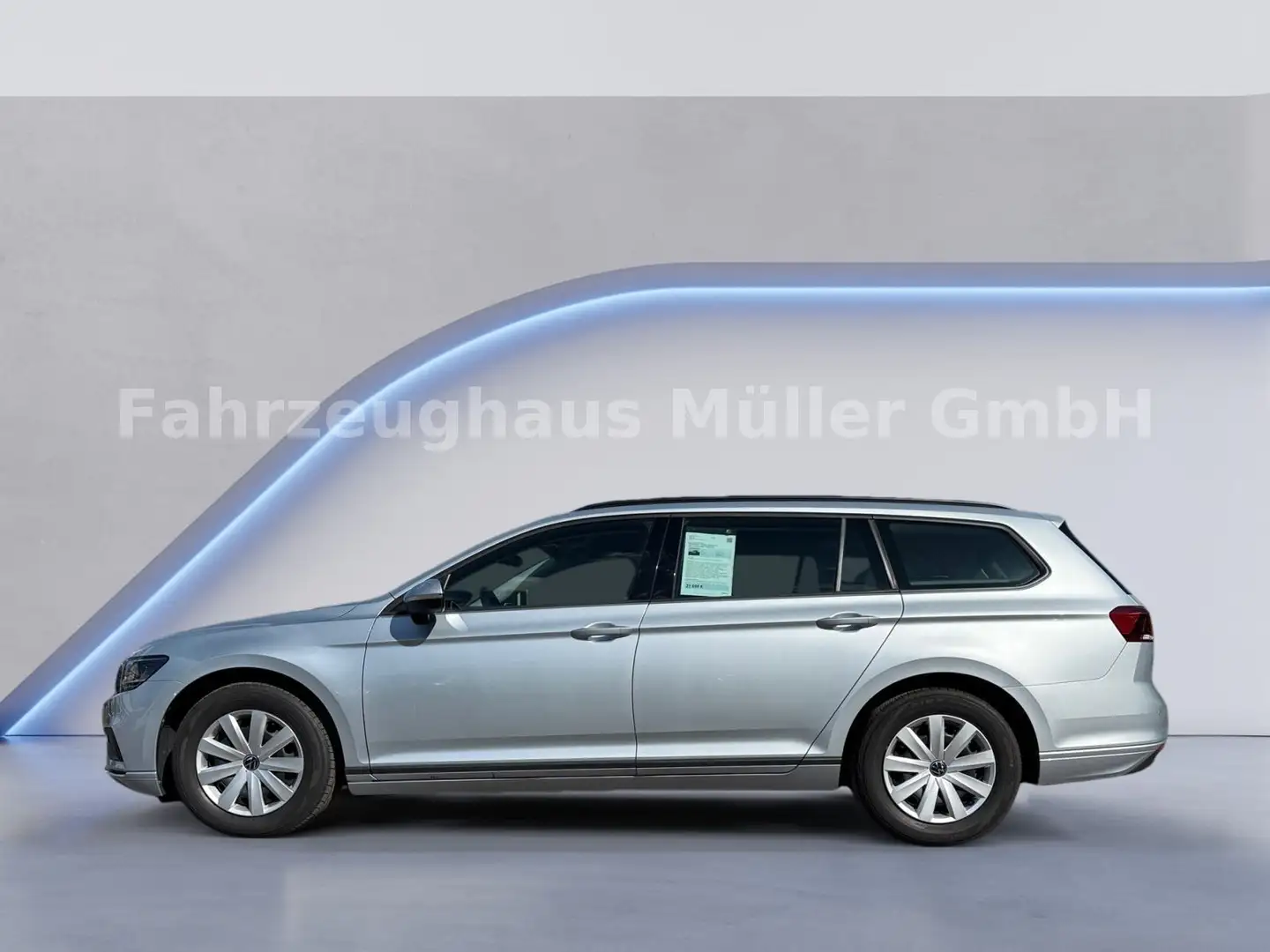 Volkswagen Passat Variant 2.0TDI+110kW+DSG+SHZ+RFK Silber - 2