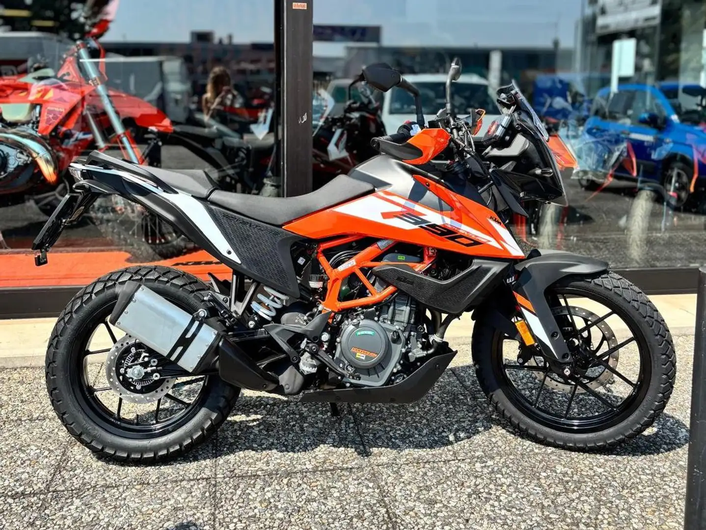 KTM 390 Adventure Orange - 1
