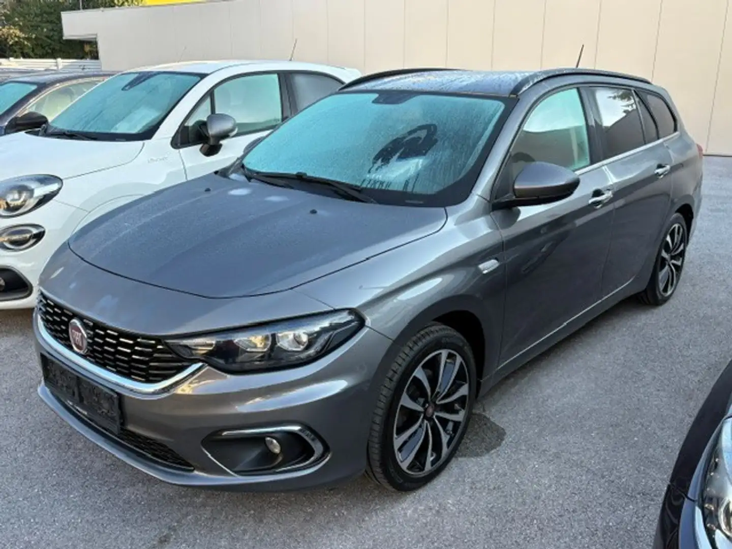 Fiat Tipo Tipo MultiJet 120 SCR DCT Lounge Lounge Grau - 1