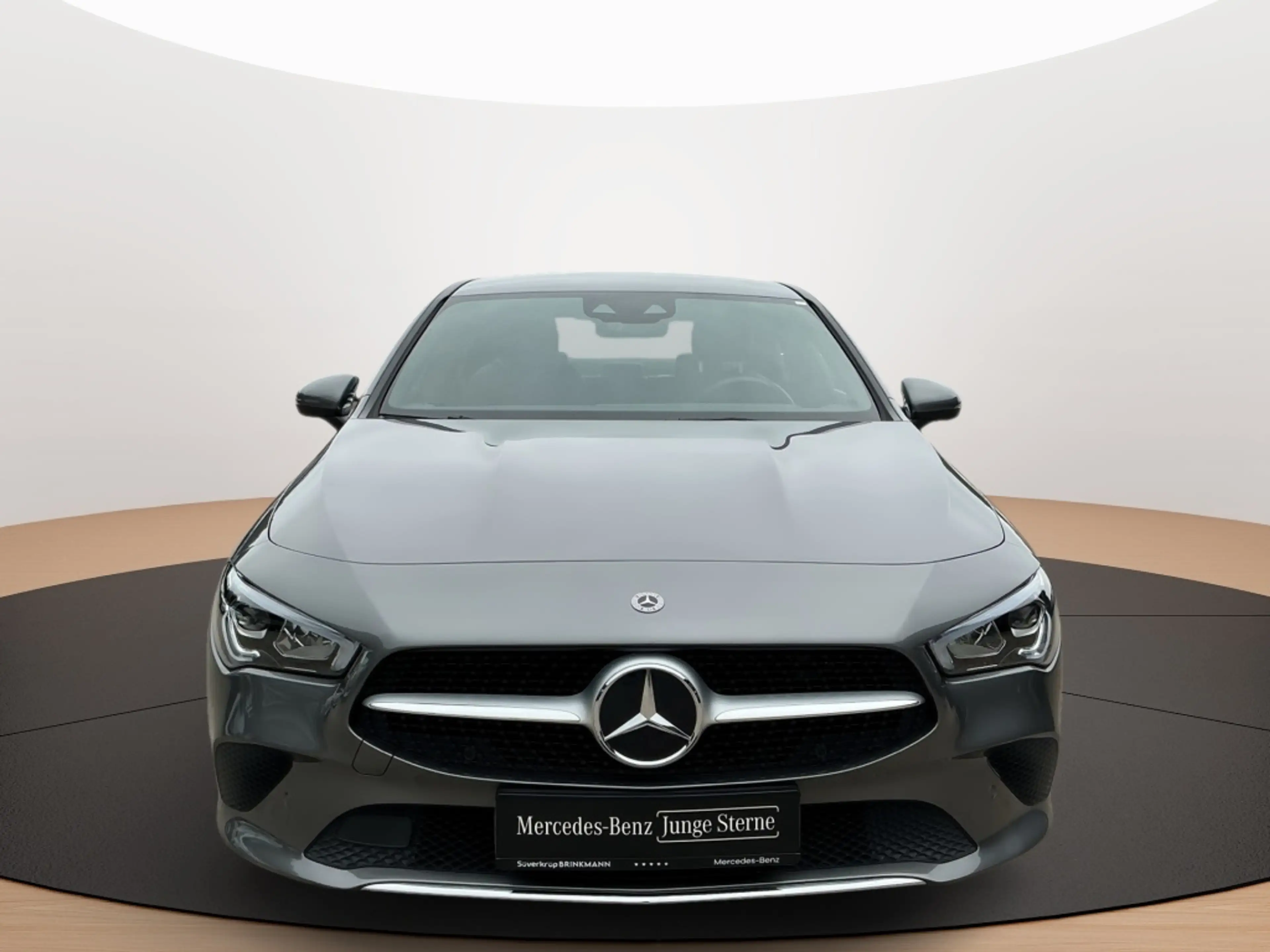Mercedes-Benz CLA 180 Coupé PROGRESSIVE SPUR PDC SHZ — photo 4