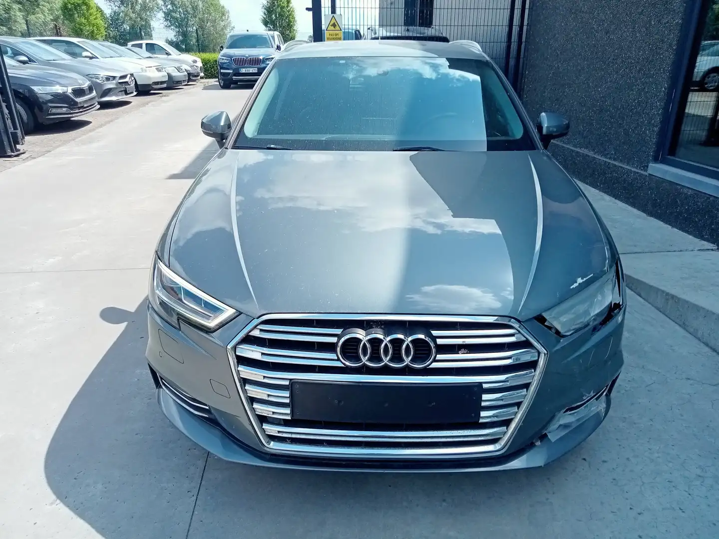 Audi A3 Sportback 1.0 TFSI*GPS*AC*HALF LEDER* !! SCHADE !! Grigio - 2