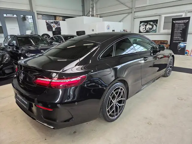 Mercedes-Benz E-Class view 10