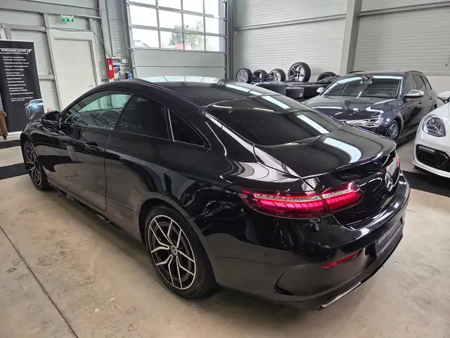 Mercedes-Benz E-Class view 14