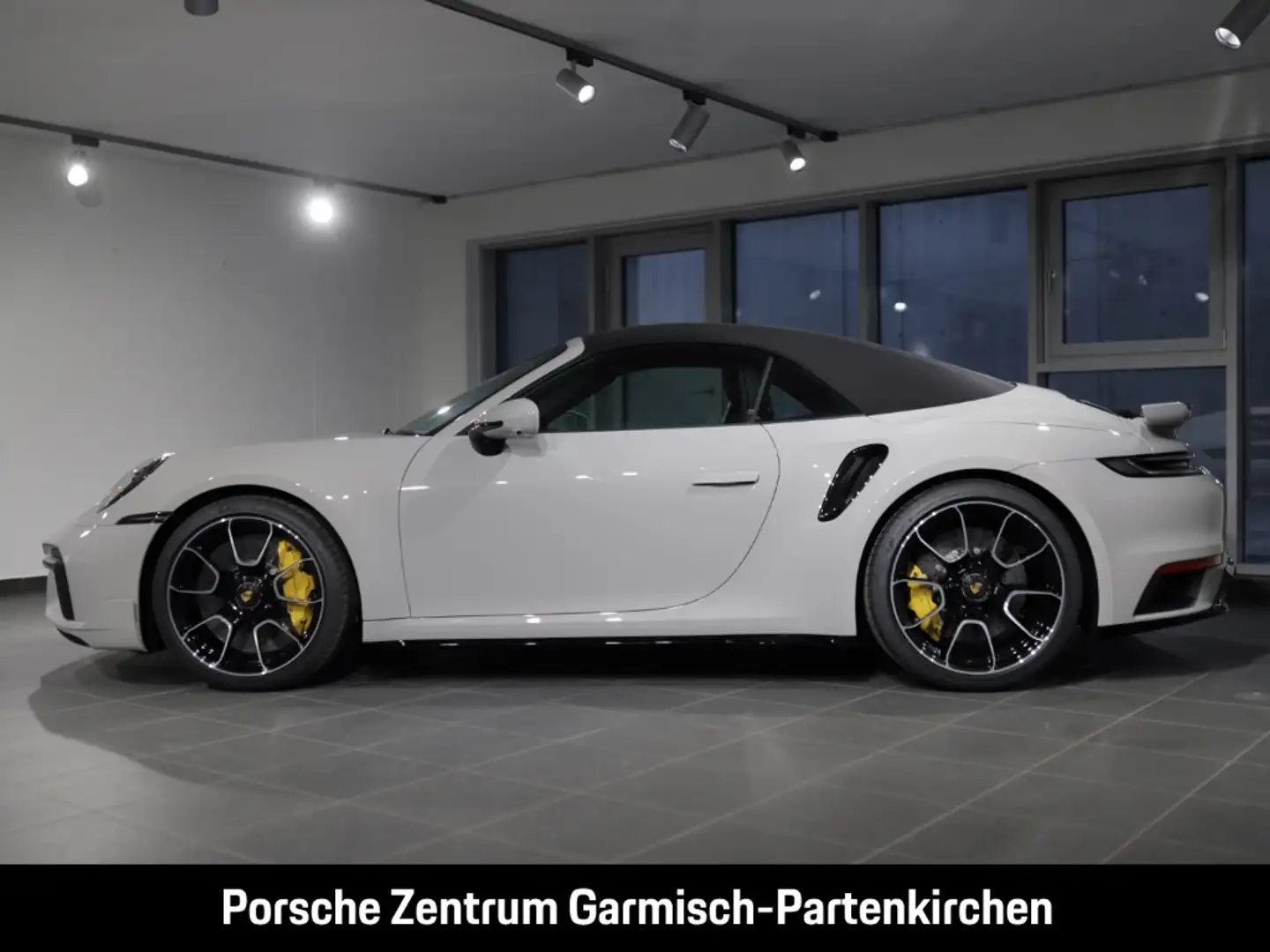 Porsche 911 Turbo S Cabriolet 360 Kamera LenkradHZG SHZ Weiß - 2