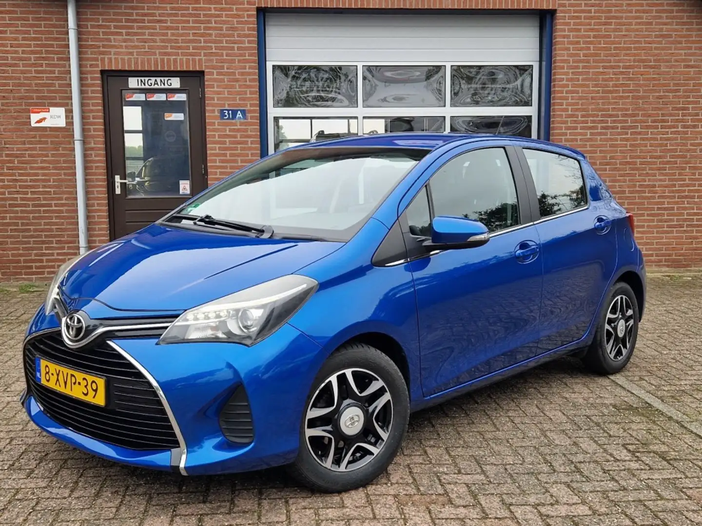 Toyota Yaris 1.0 VVT-i Aspiration 5-drs Clima NL-auto Camera Na Azul - 1
