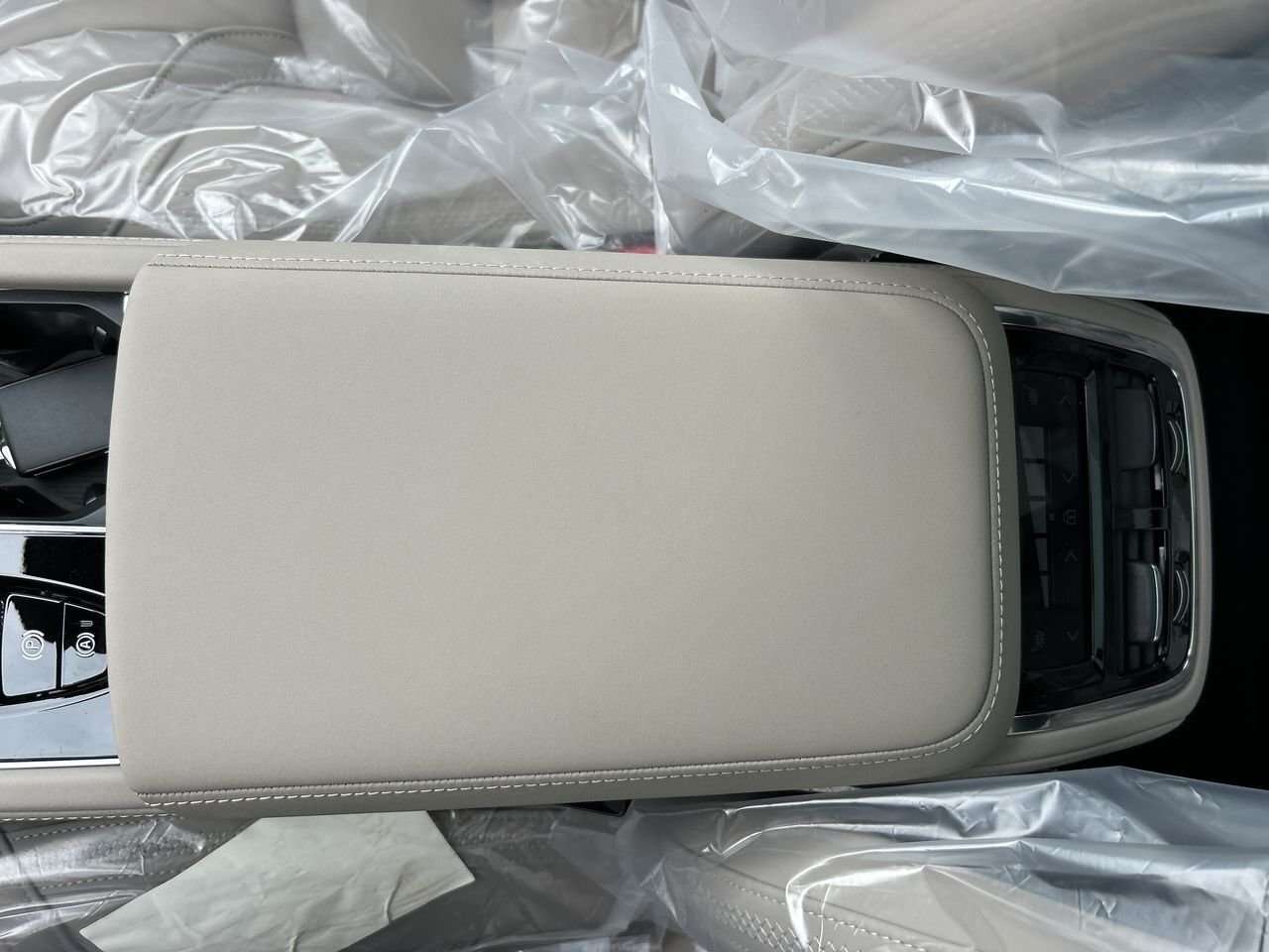 2026 Volvo XC90 Plus 7-Seater (Dark Theme) Protection Package | Ha thumb 29
