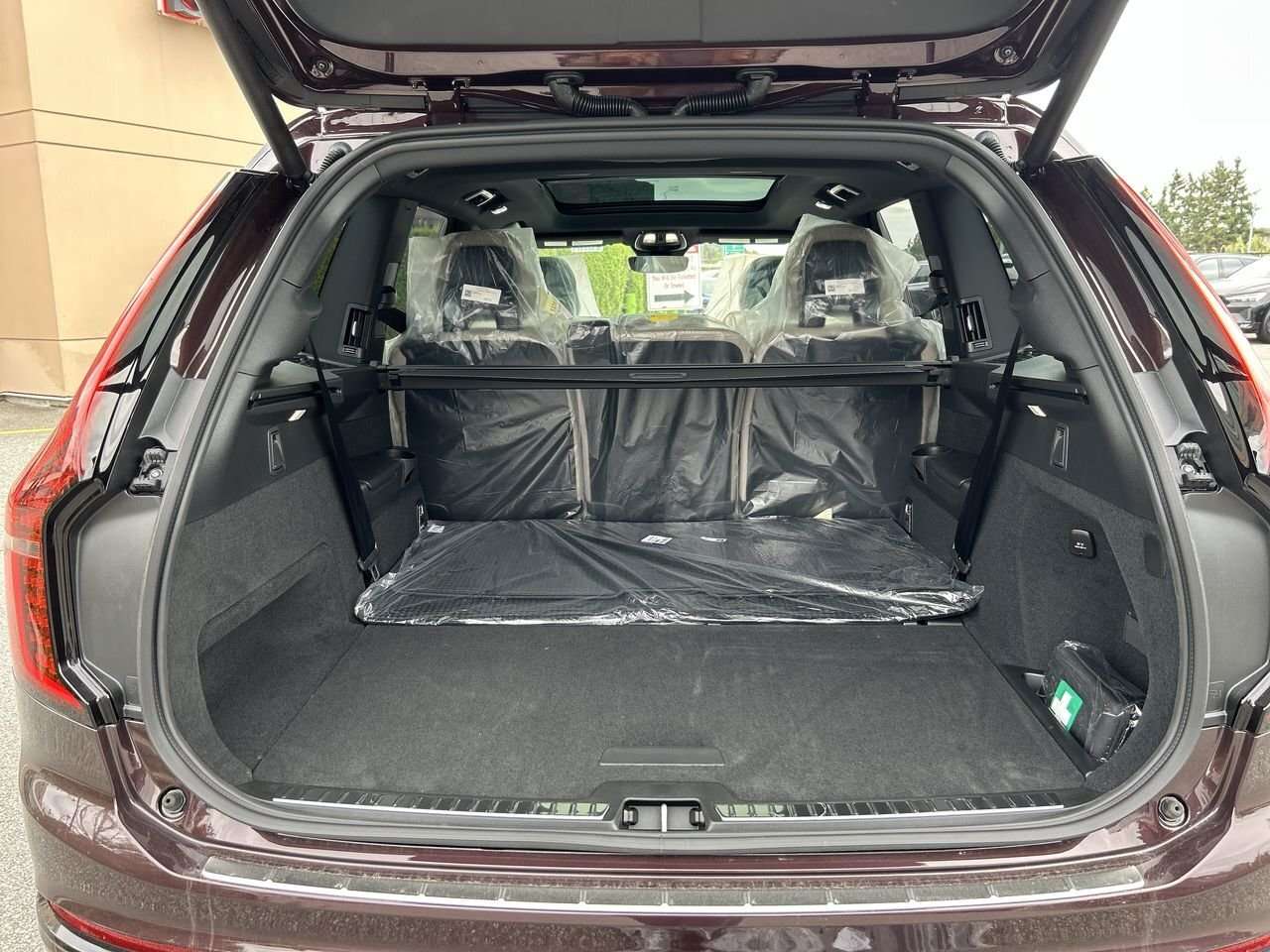 2026 Volvo XC90 Plus 7-Seater (Dark Theme) Protection Package | Ha thumb 32