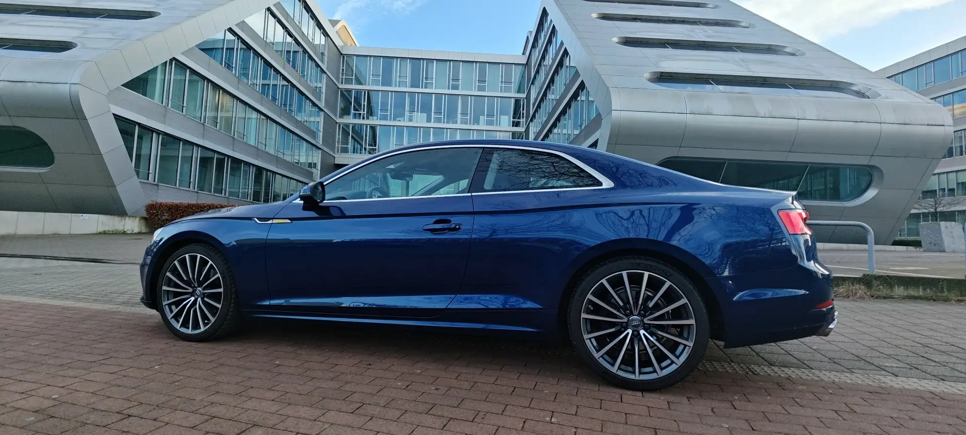 Audi A5 Coupé 2.0 TFSI S tronic Exclusive Design Blau - 1