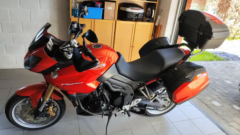 Triumph Tiger 1050