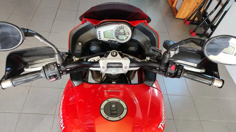Triumph Tiger 1050 - foto 4